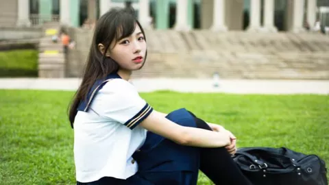 捡金条小伙回应